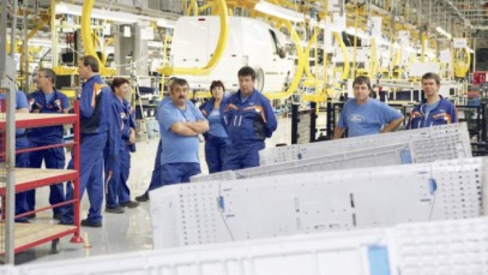 Ford îşi întrerupe activitatea